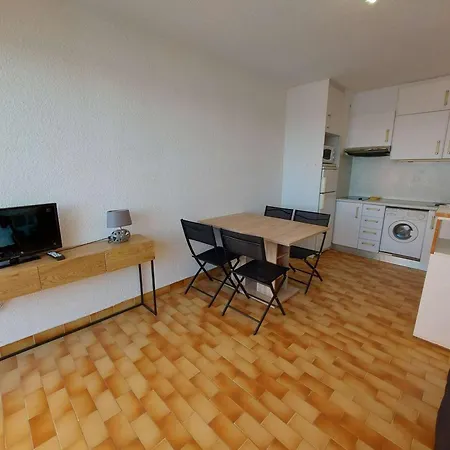 Apartment 2 Pieces Avec Terrasse Et Parking Prive, Grau D'agde - Fr-1-423-197