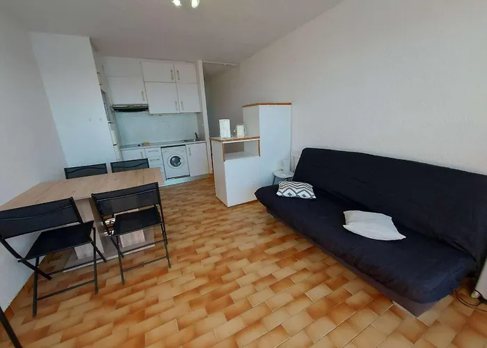 2 Pieces Avec Terrasse Et Parking Prive, Grau D'agde - Fr-1-423-197 *